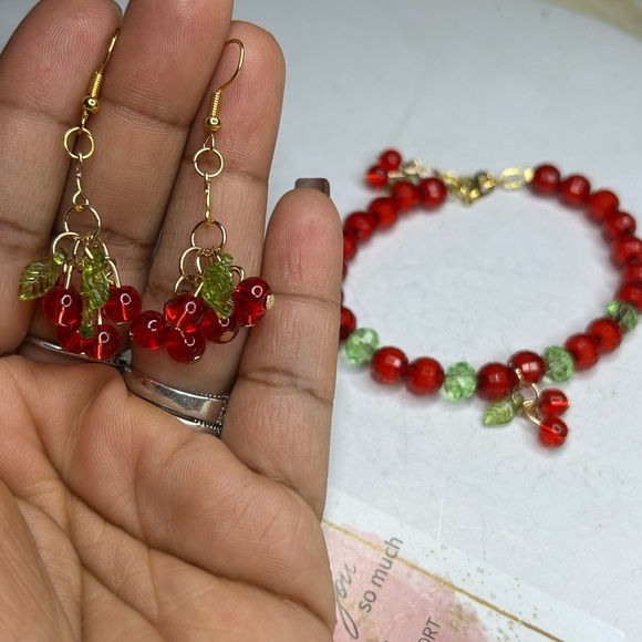 Red Berry Beaded Bracelet + Earrings - Picture 2 of 3